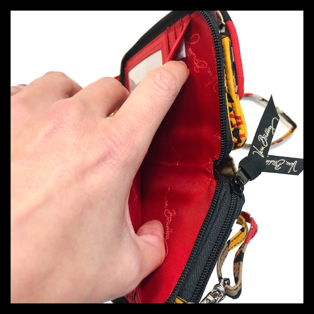 SOLD! NWT Vera Bradley All in One Crossbody Bag - Picture 7 of 8